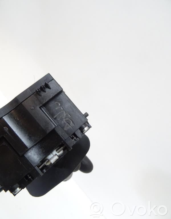Renault Clio II Indicator stalk 
