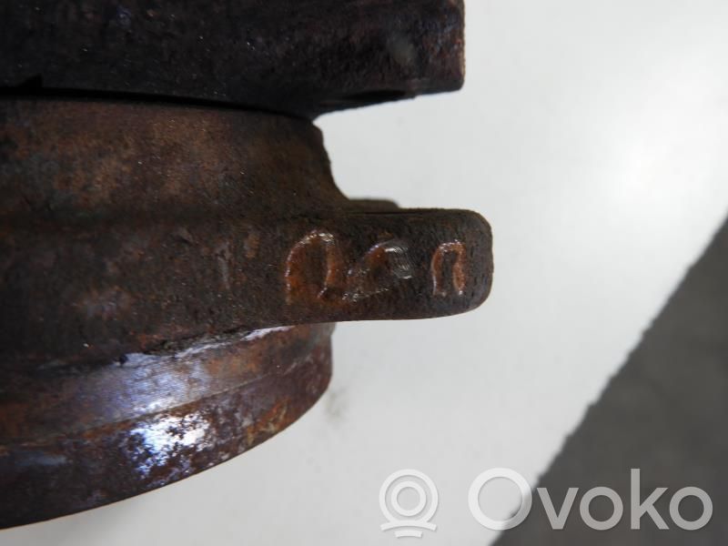 Audi S5 Zwrotnica koła przedniego 