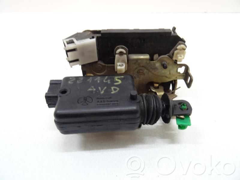 Renault 19 Front door lock 