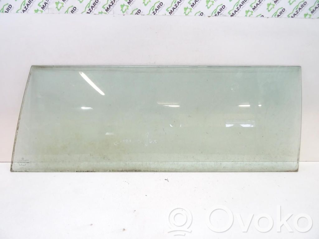 Rear side window