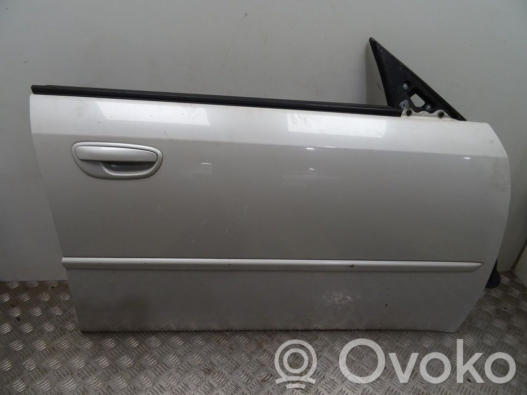 Subaru Legacy Puerta delantera 