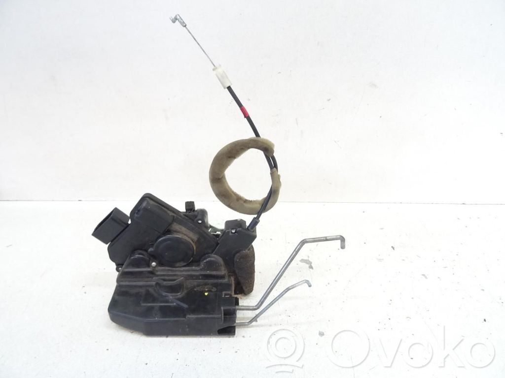 Mazda 5 Front door lock 