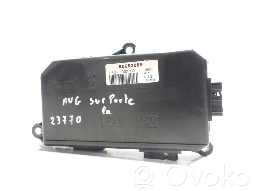 Alfa Romeo 159 Unité de commande / module de verrouillage centralisé porte 
