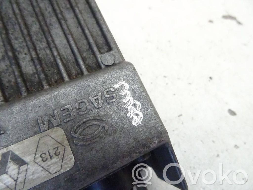 Renault Safrane Calculateur moteur ECU 