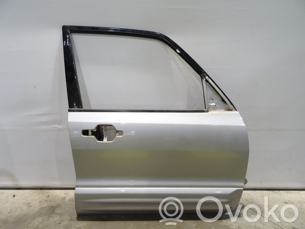 Mitsubishi Pajero Puerta delantera 
