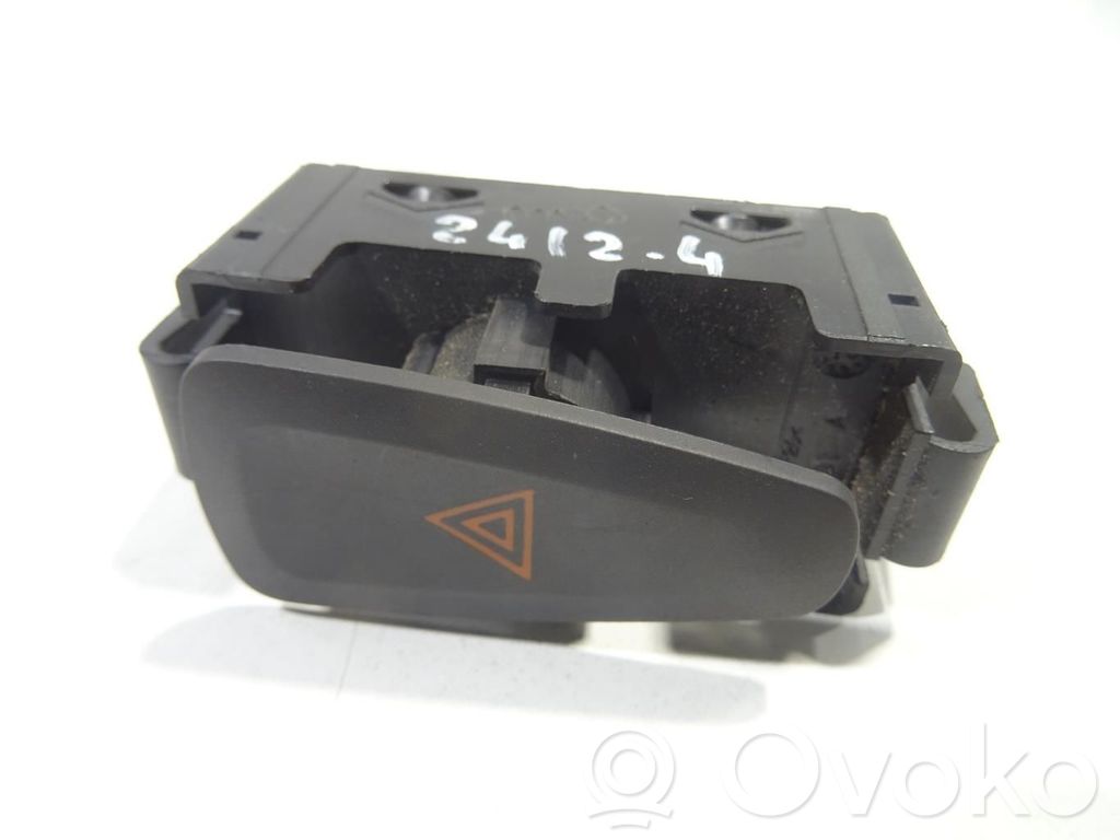 Dacia Sandero Hazard light switch 