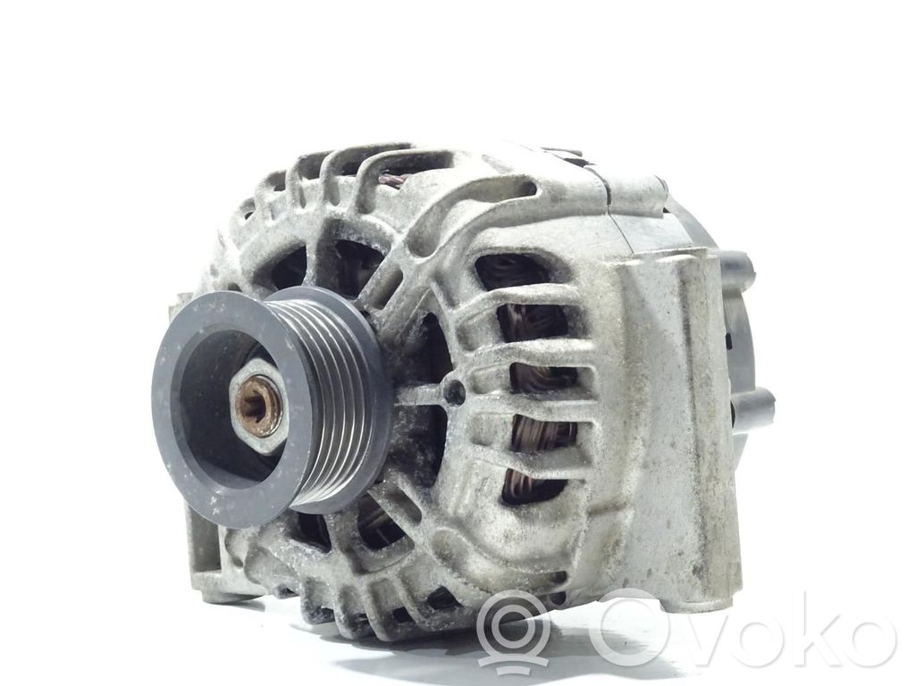 Opel Astra J Ģenerators 