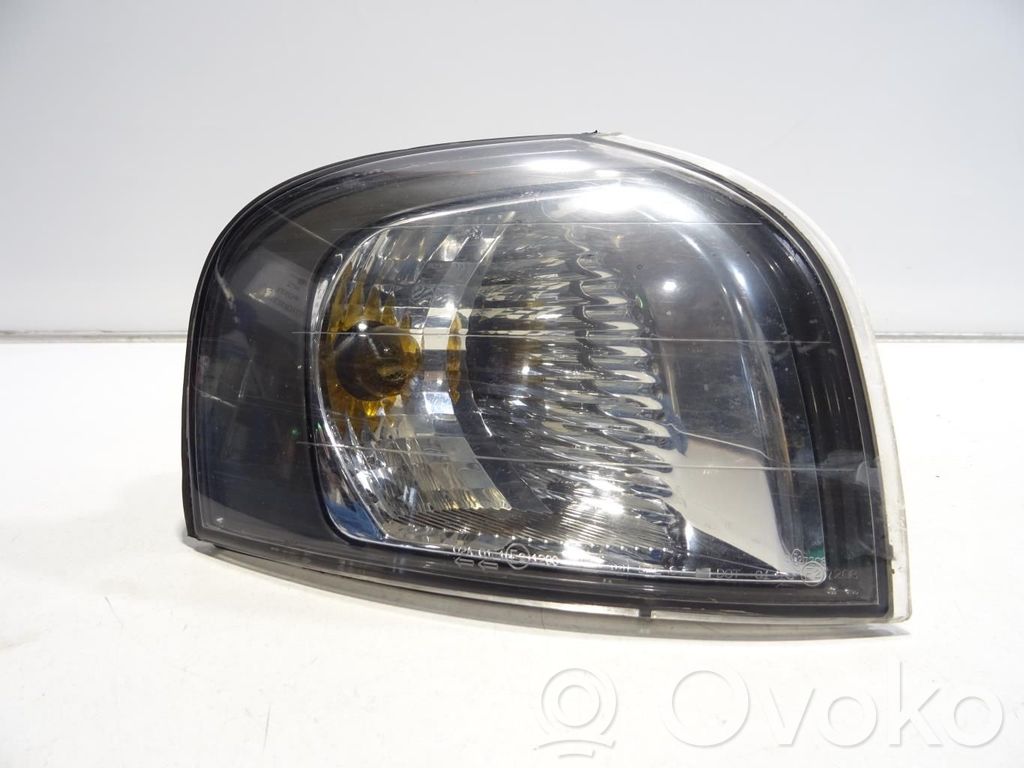 Volvo S80 Front fender indicator light 