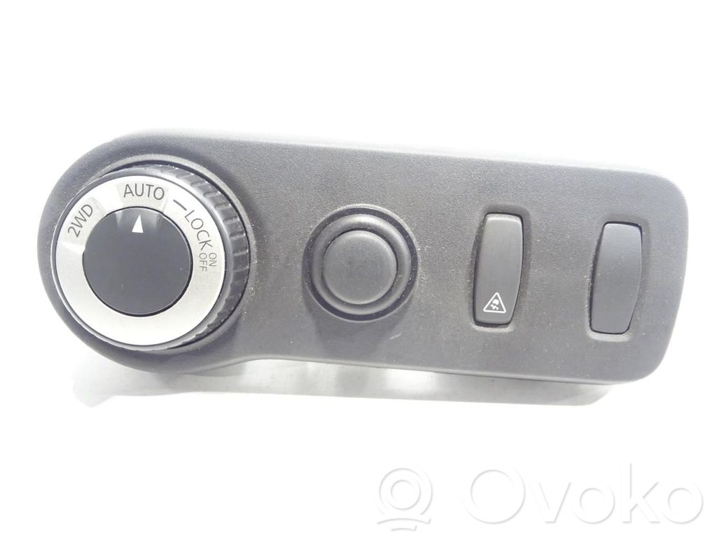 Dacia Duster Gearbox control unit/module 