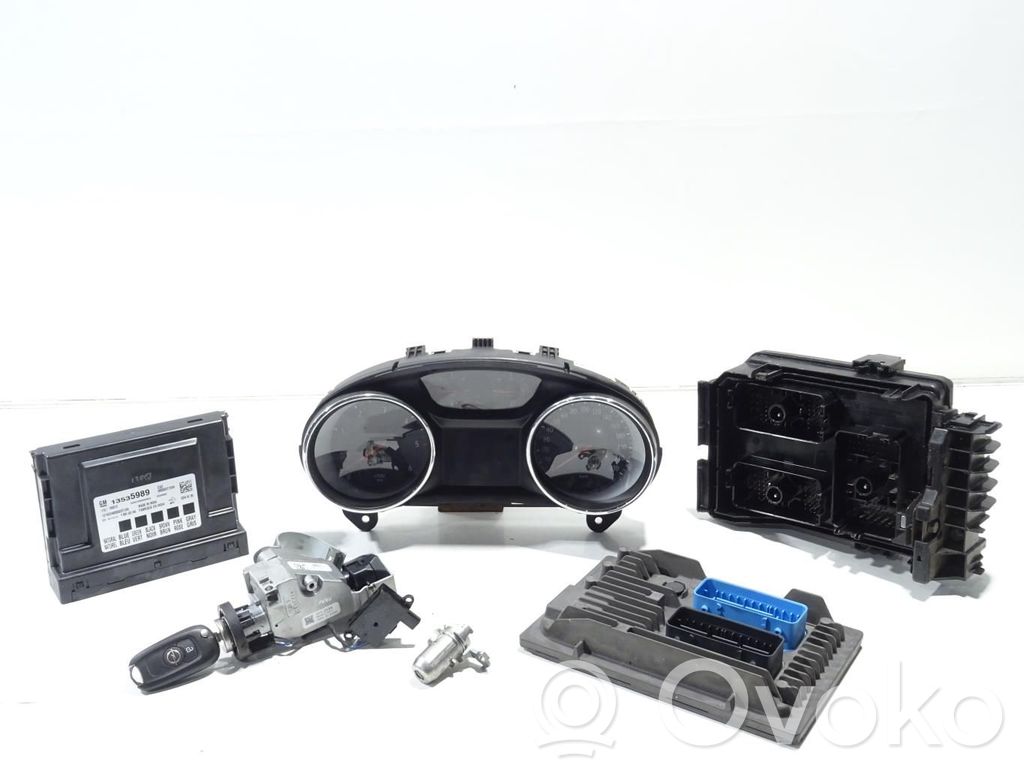 Opel Astra K Engine ECU kit and lock set 