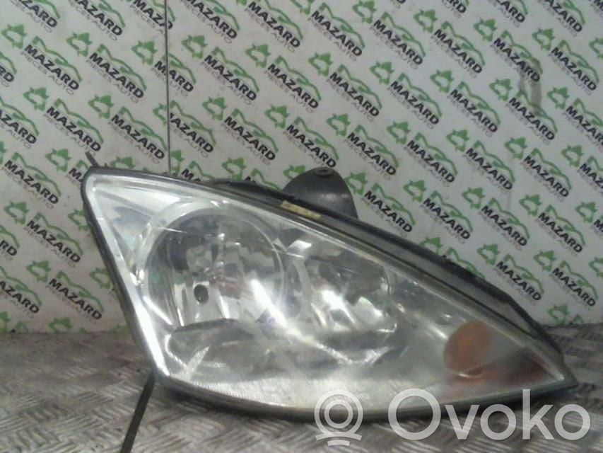Ford Focus Scheinwerfer 