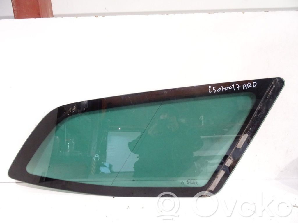 Citroen C5 Rear side window 