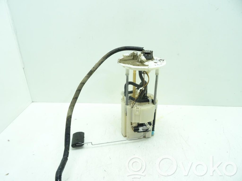 Opel Astra H Bomba interna de combustible 
