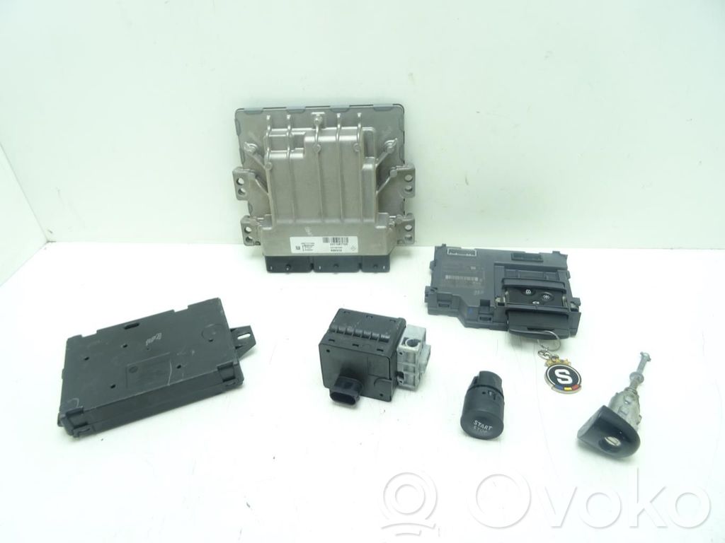 Renault Clio IV Engine ECU kit and lock set 
