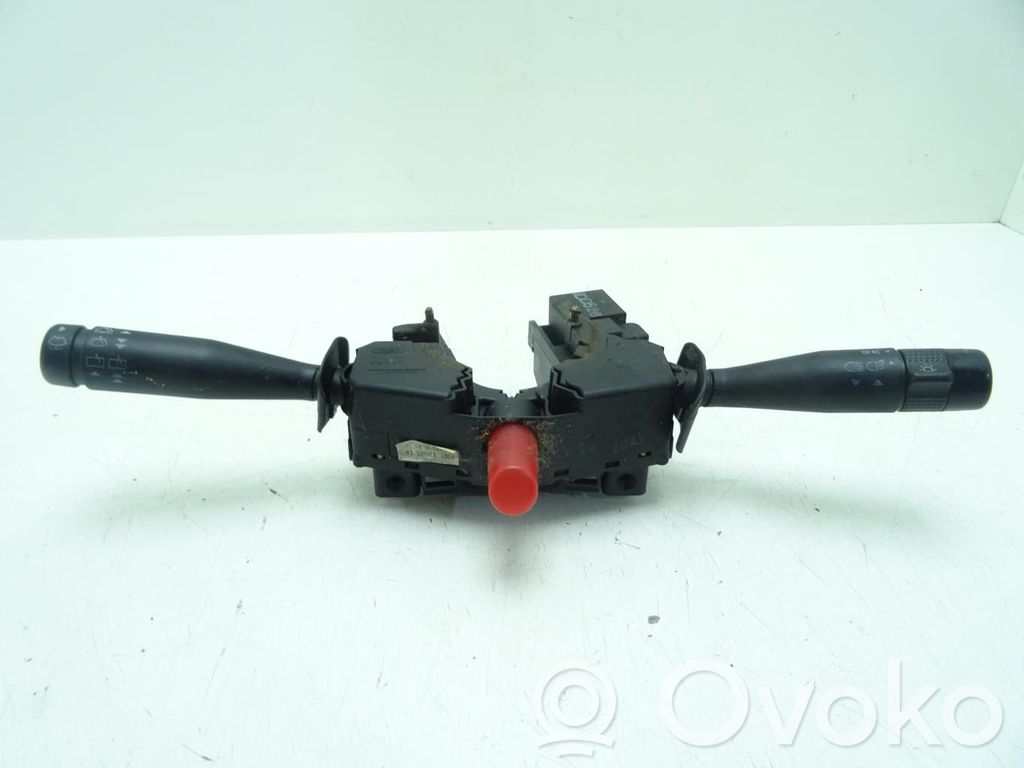 Ford Puma Commodo, commande essuie-glace/phare 
