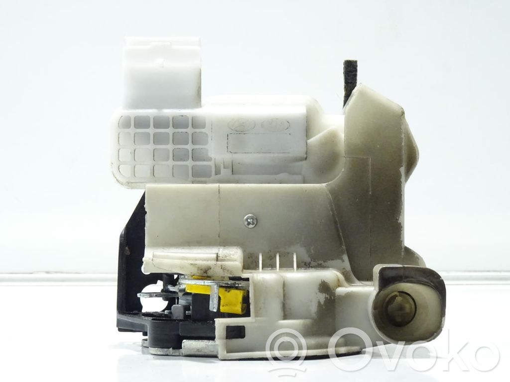 KIA Rio Front door lock 