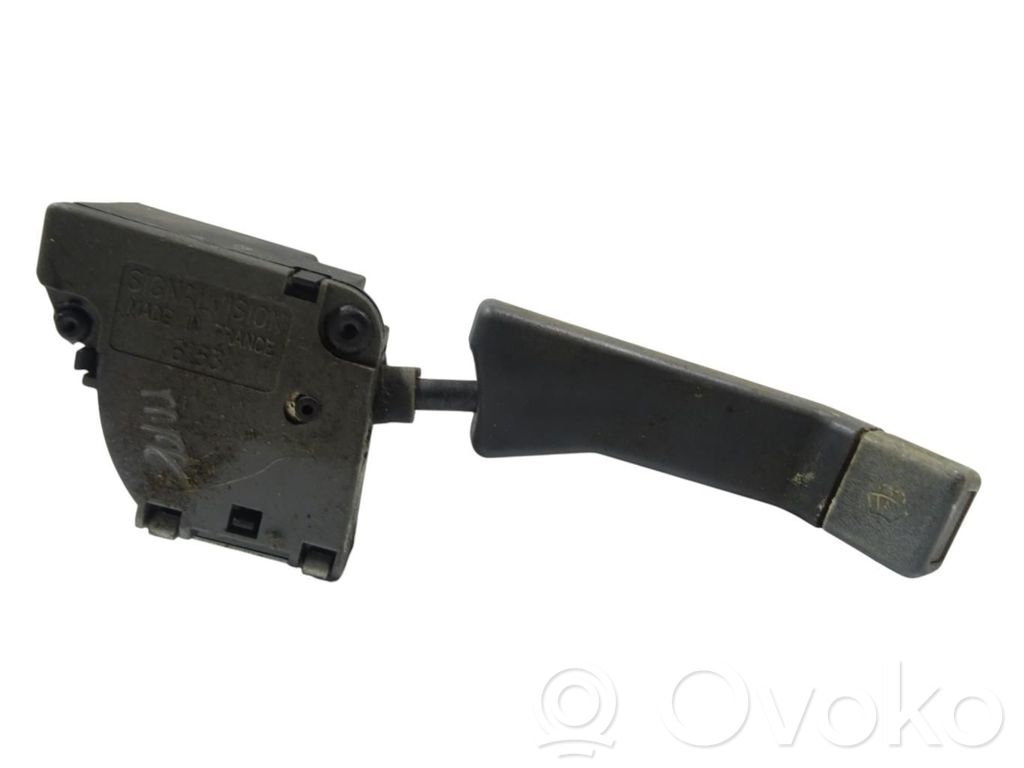Renault 21 Valytuvų rankenėlė 
