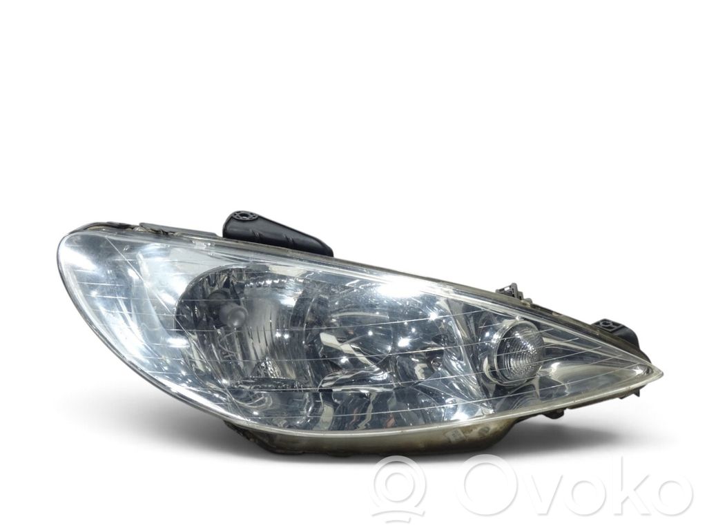 Peugeot 206 Lampa przednia 