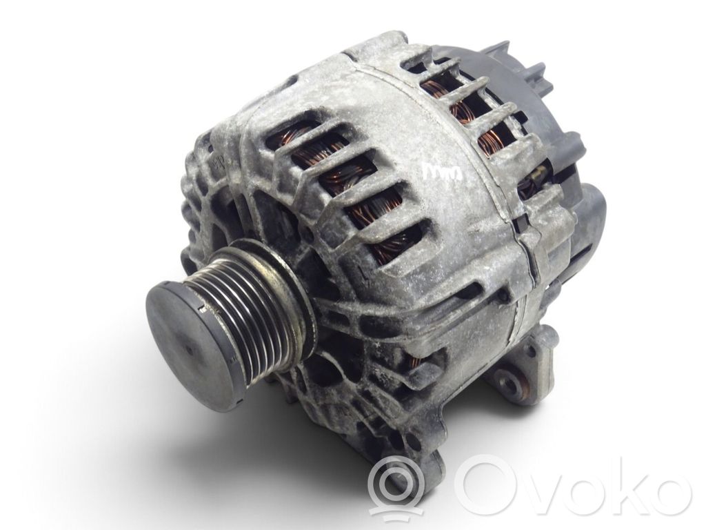 Audi Q5 SQ5 8R Lichtmaschine