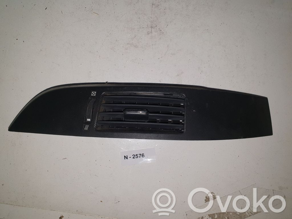 Toyota Corolla Verso E121 Kanał powietrzny kabiny 