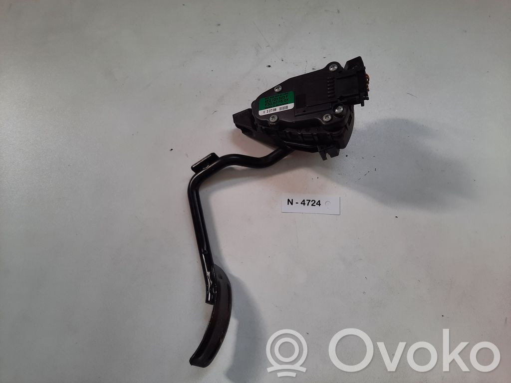 Audi A8 S8 D3 4E Gaspedal 