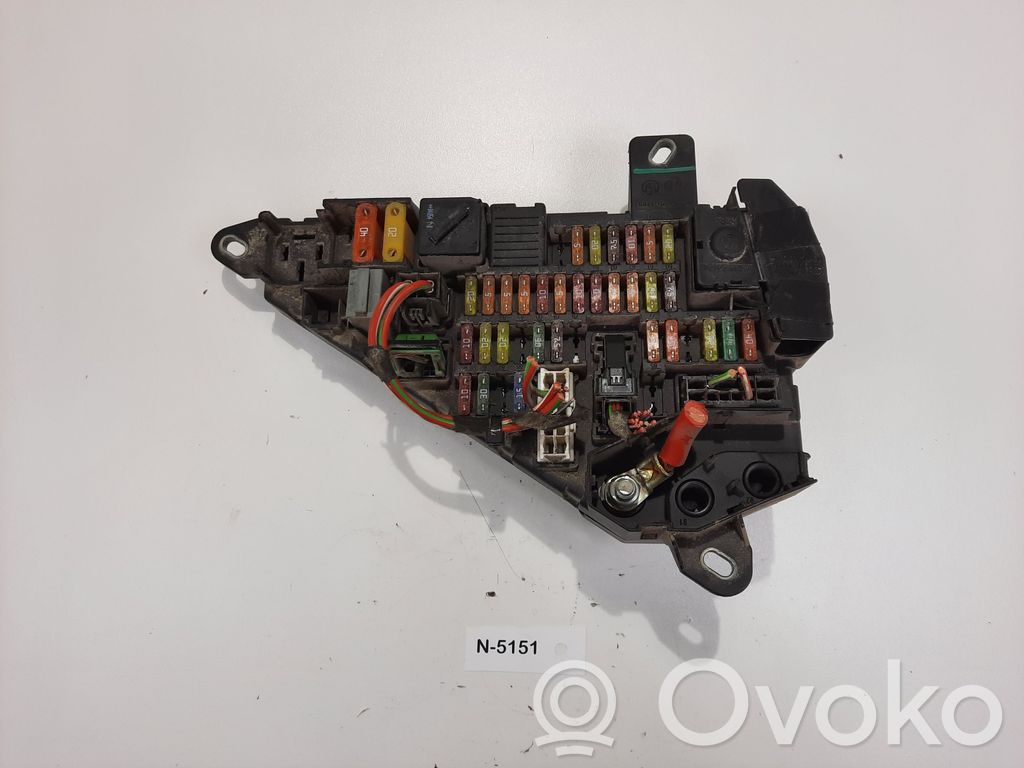 BMW 5 E60 E61 Fuse module 