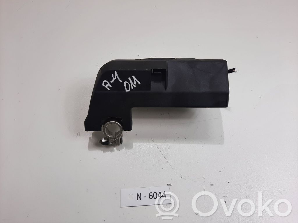 Audi A4 S4 B8 8K Pluskaapeli (akku) 