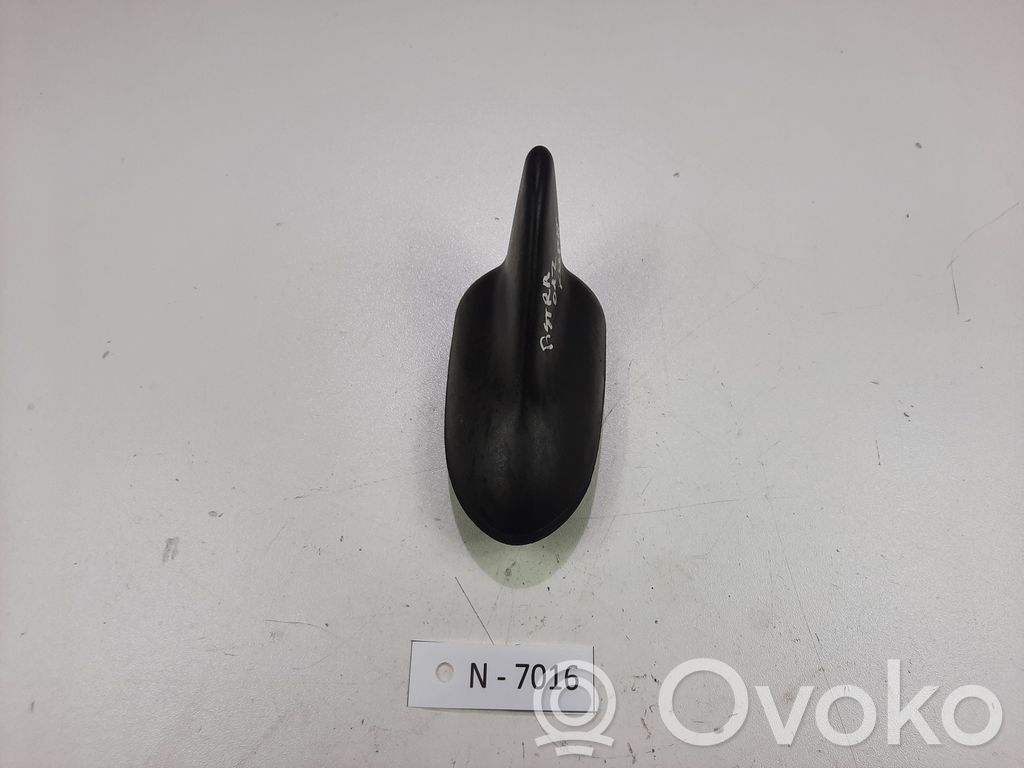 Opel Astra J GPS-pystyantenni 