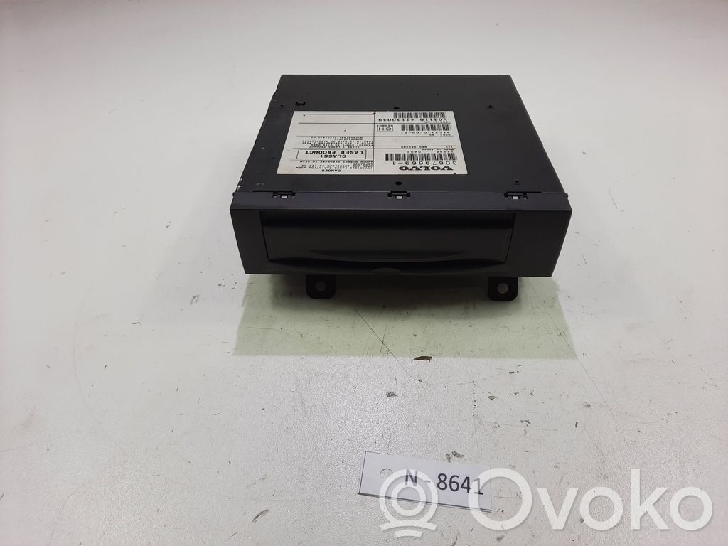 Volvo V50 Radio/CD/DVD/GPS head unit 