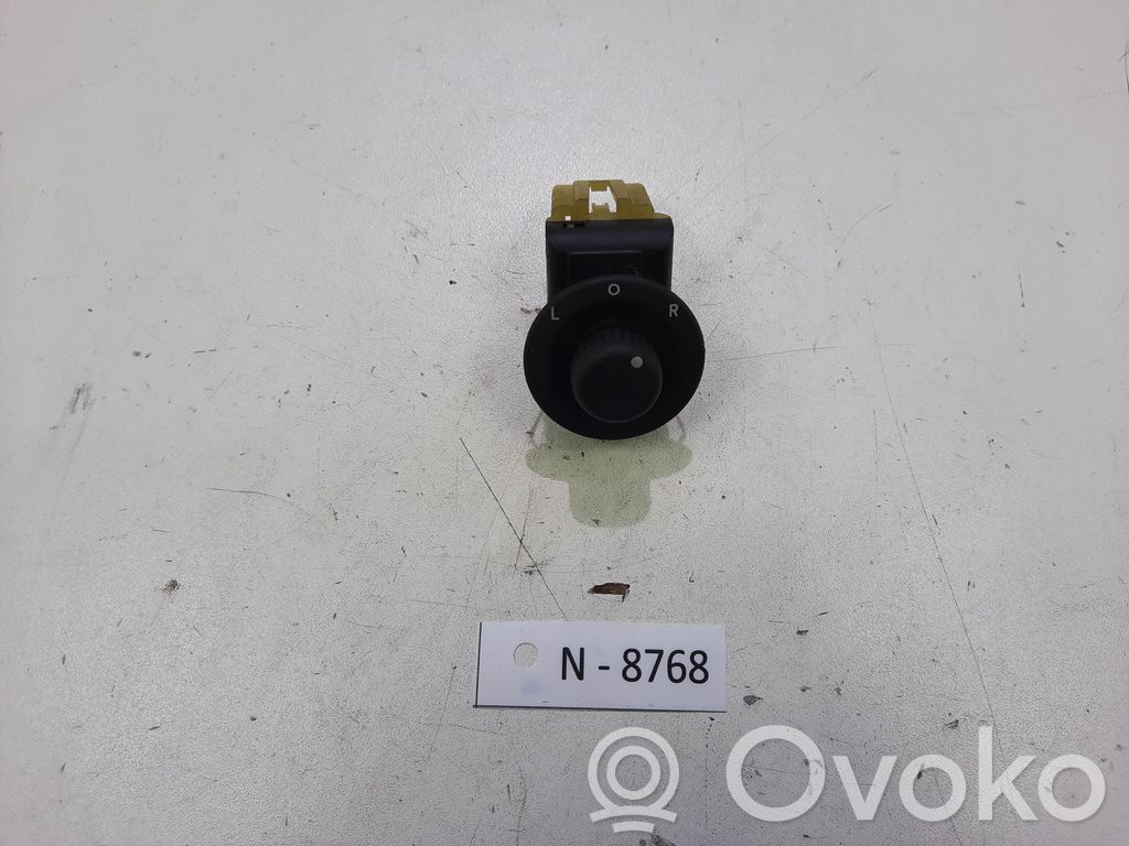 Dodge Caliber Wing mirror switch 