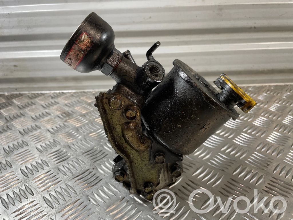 Mazda 626 Power steering pump 
