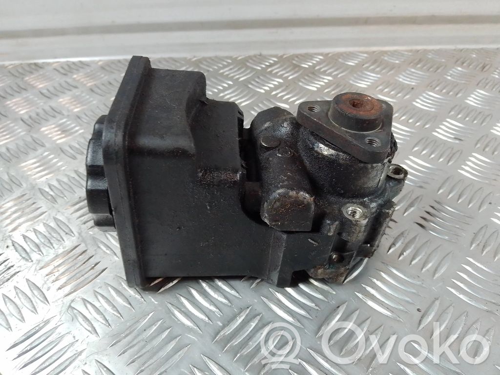 BMW 3 E46 Power steering pump 
