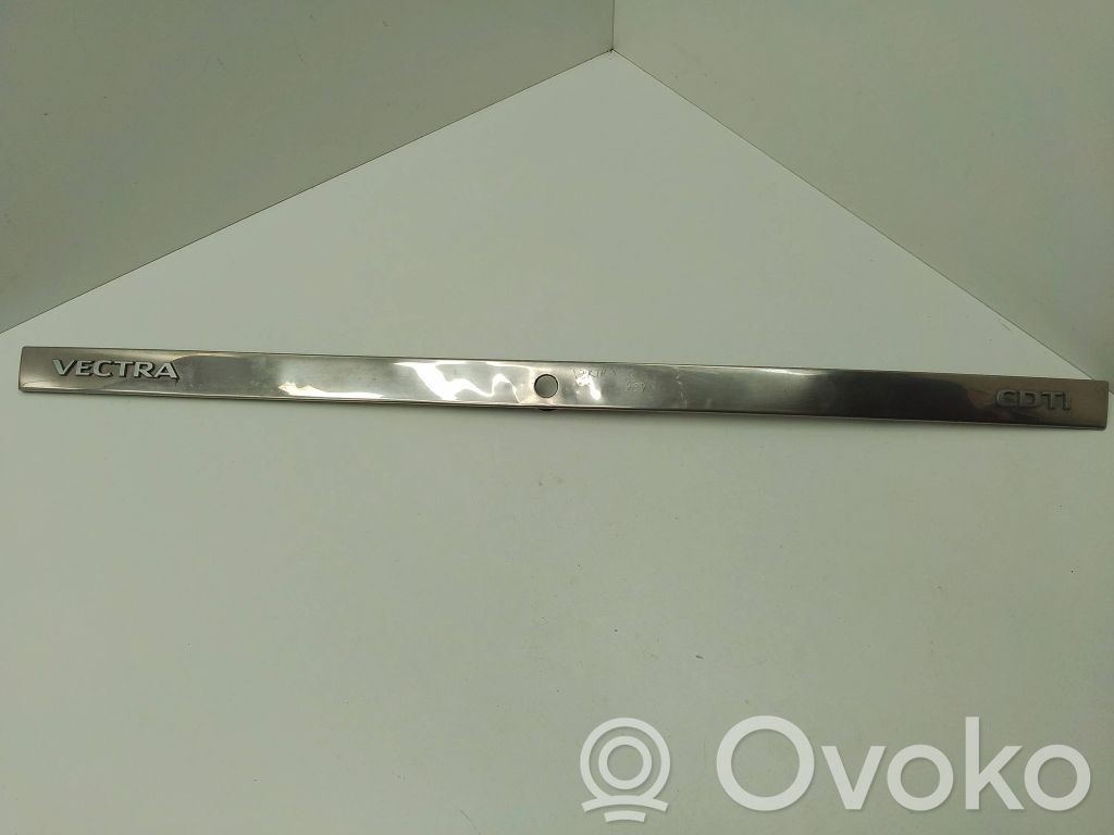 Opel Vectra C Poszycie / Tapicerka tylnej klapy bagażnika 