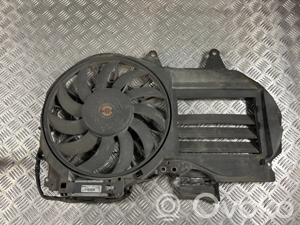 Audi A4 S4 B7 8E 8H Jäähdyttimen jäähdytinpuhallin 