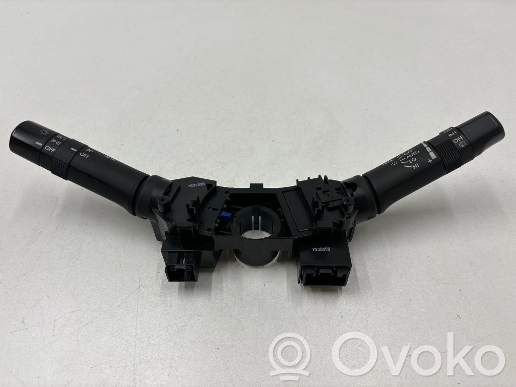 Subaru Outback Wiper turn signal indicator stalk/switch 