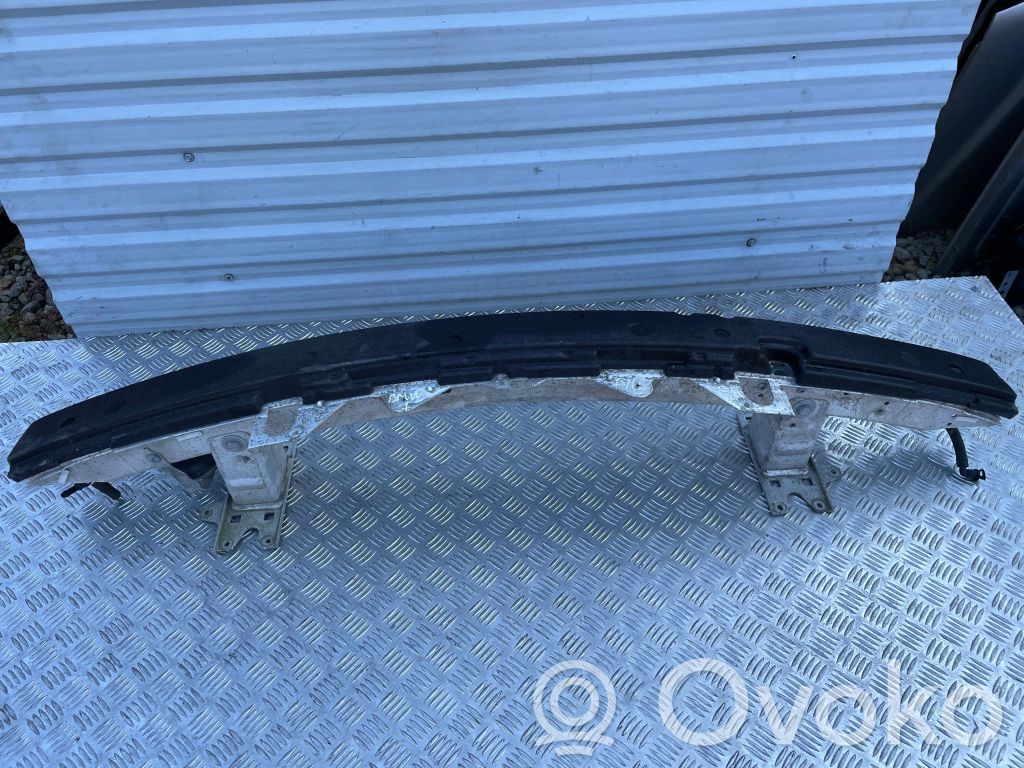 BMW 7 E65 E66 Priekšpusē bampera sija / balka 