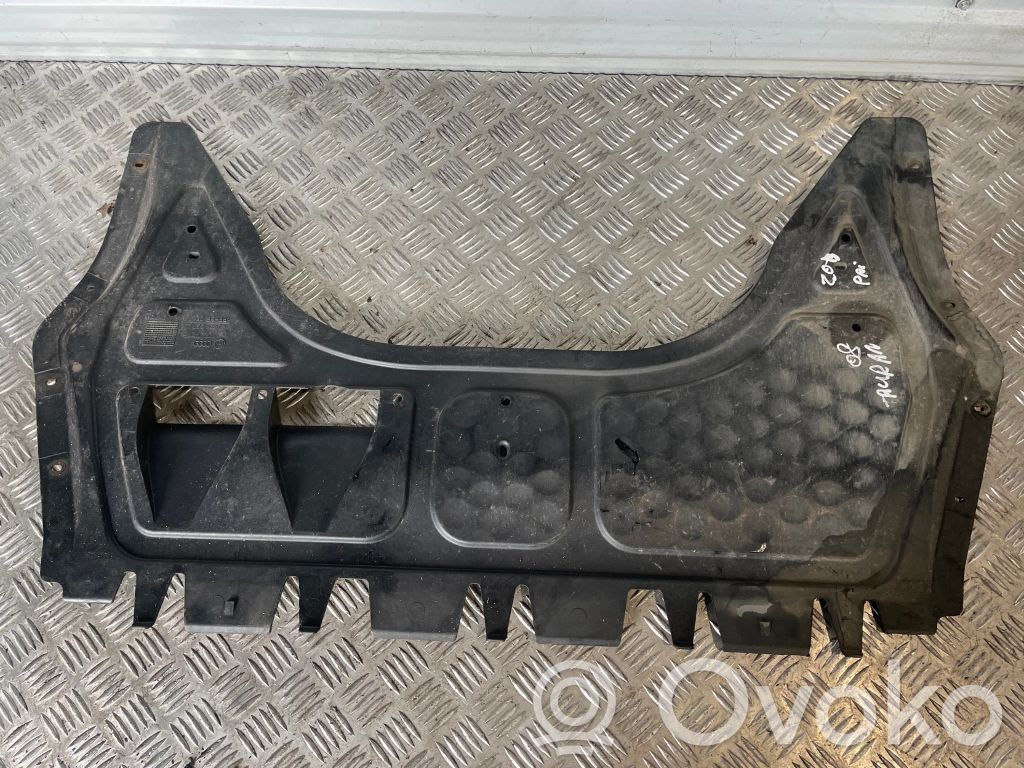 Volkswagen Touran I Engine splash shield/under tray 