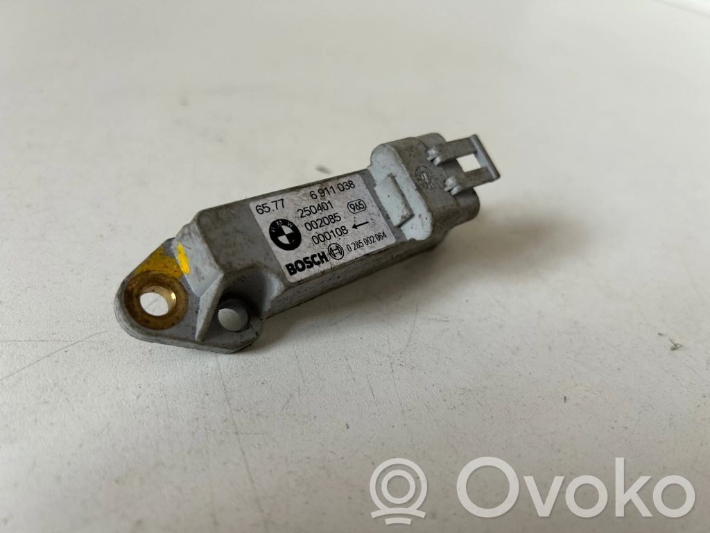 Airbag deployment crash/impact sensor   6911038,250401,0285002064