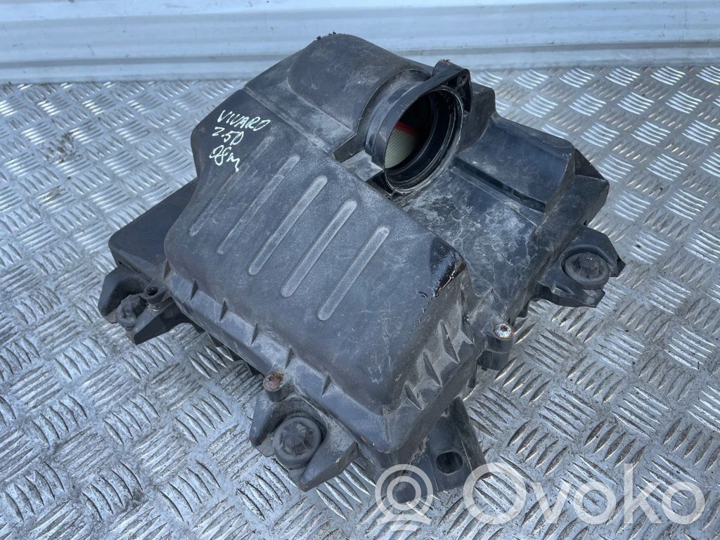 Opel Vivaro Air filter box 