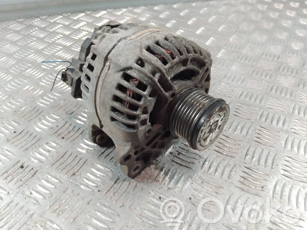 Audi A4 S4 B7 8E 8H Generatorius 