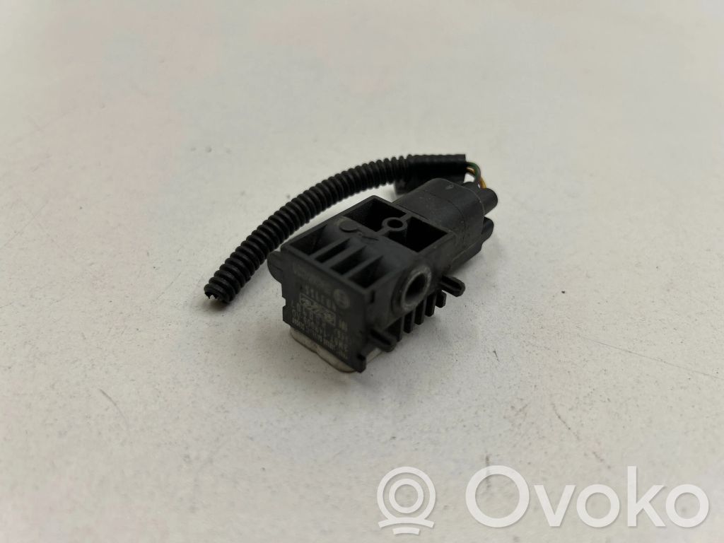 Ford Mondeo Mk III Airbag deployment crash/impact sensor 