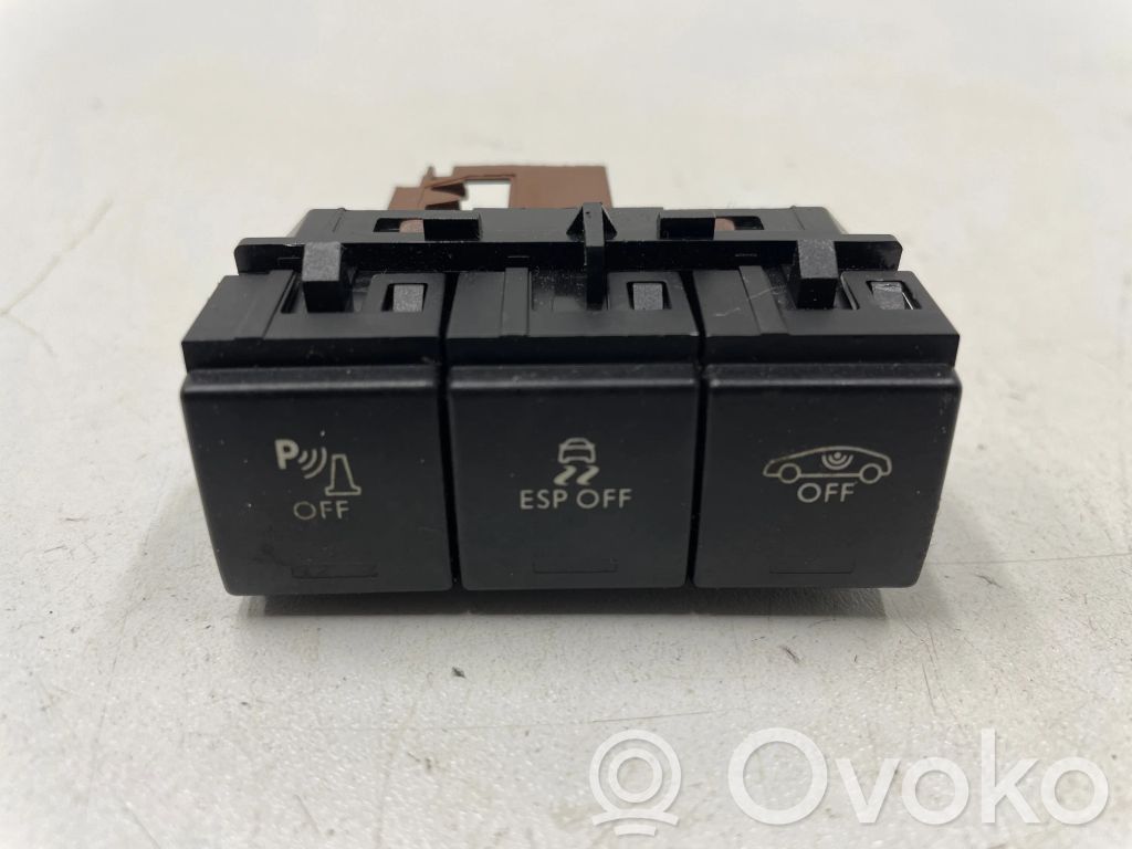 Peugeot 5008 ESP (stability program) switch 