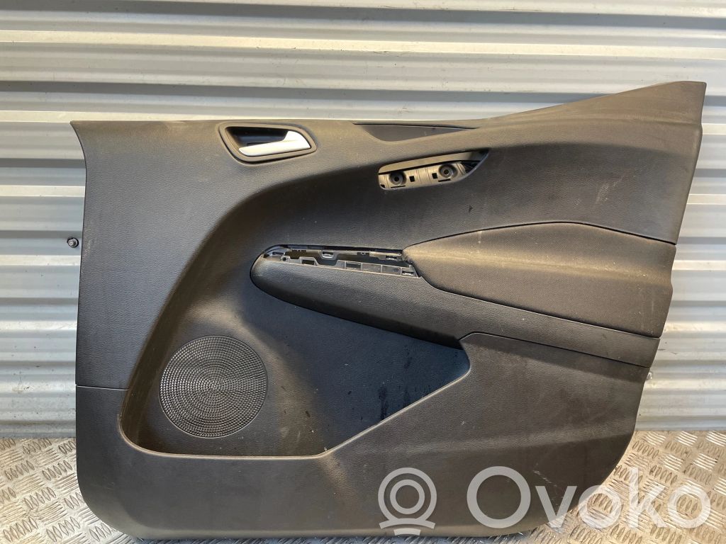 Ford Transit Courier Etuoven verhoilu 