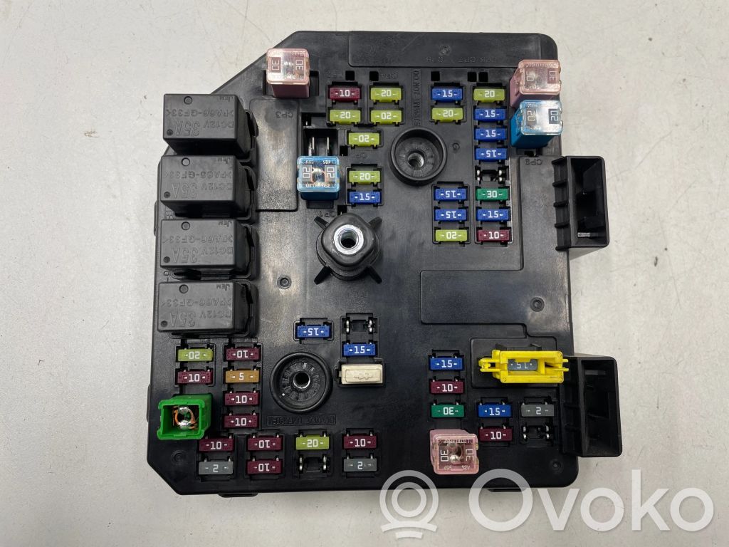 Chevrolet Captiva Módulo de fusible 