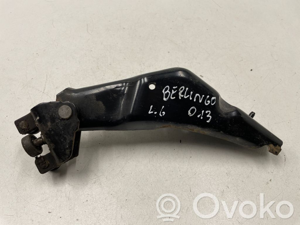 Citroen Berlingo Sliding door lower roller guide/hinge 