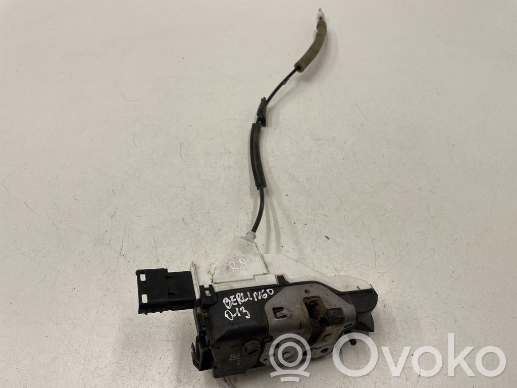 Citroen Berlingo Priekšpusē slēdzene 