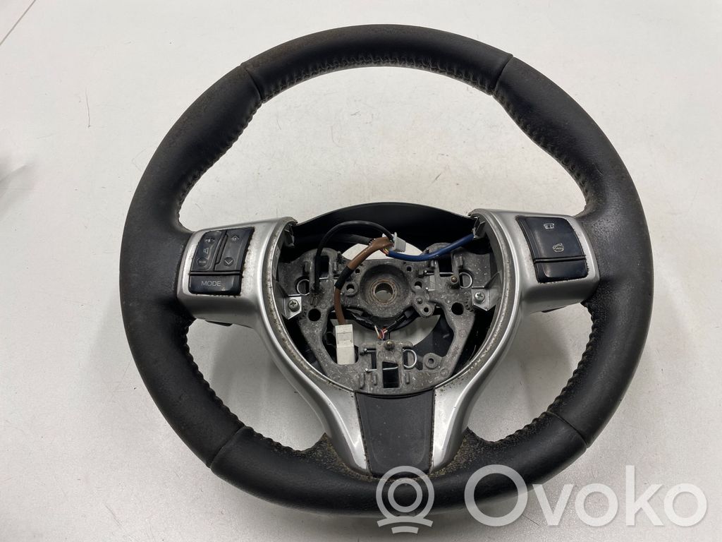 Toyota Yaris Stūre 