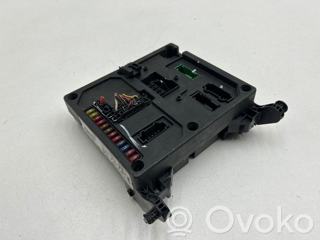 Fuse module   S110730300