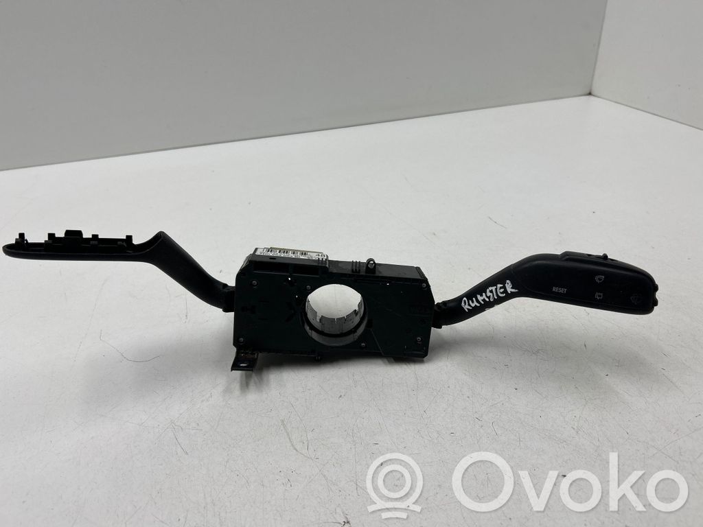 Skoda Roomster (5J) Wiper turn signal indicator stalk/switch 