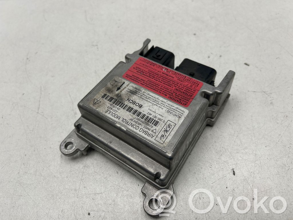 Ford Focus C-MAX Airbag control unit/module 